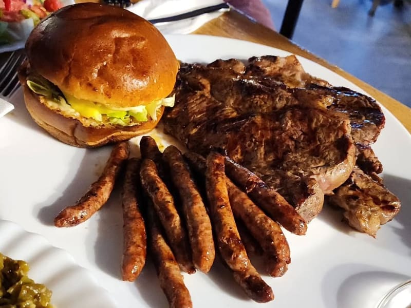 Rush Grill image 3