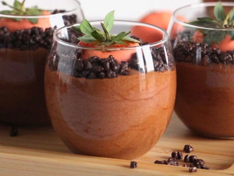 Mousse protéinée chocolat et fraises
