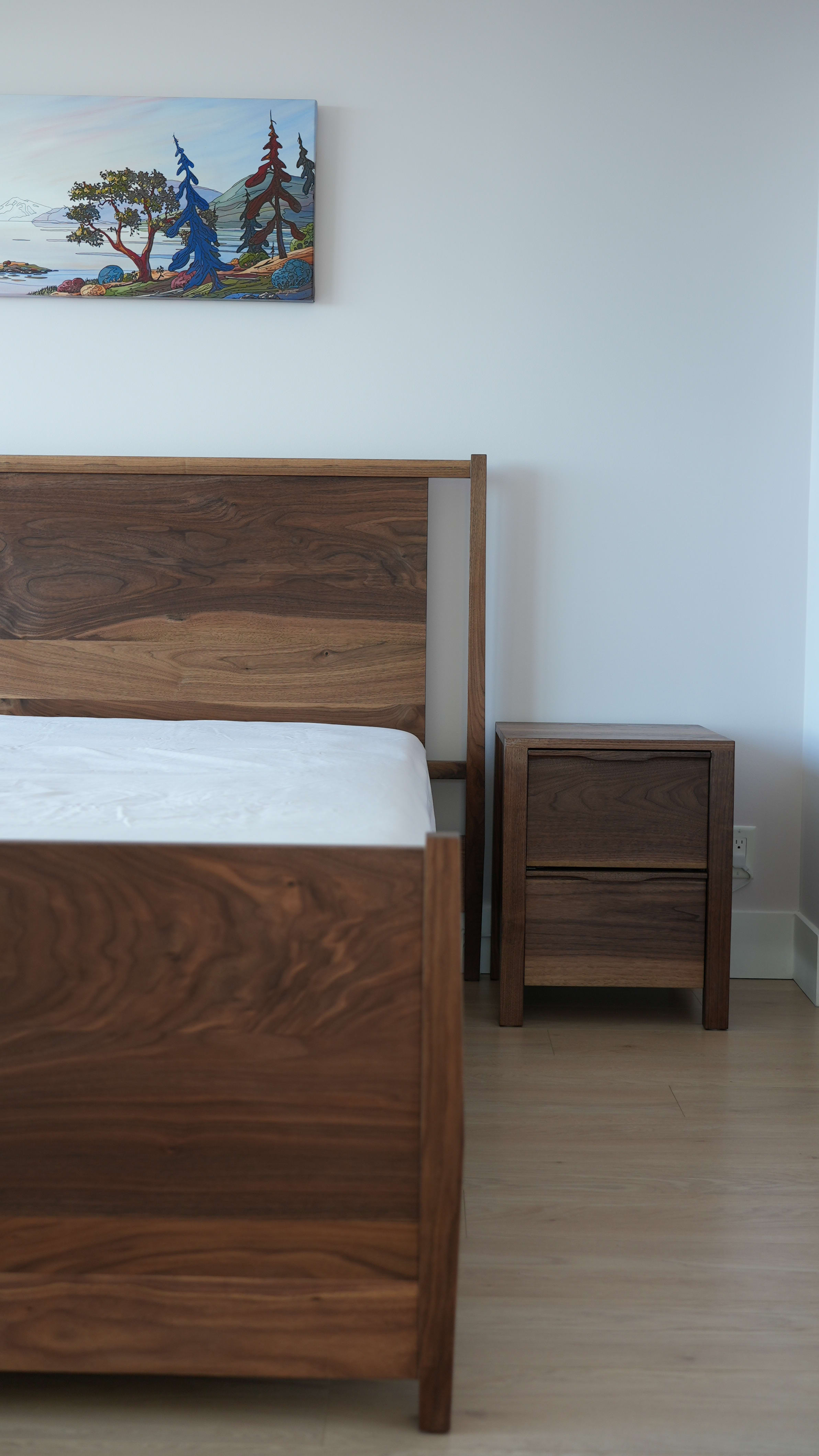 Mid-Century Modern Walnut Bedframe thumbnail 8