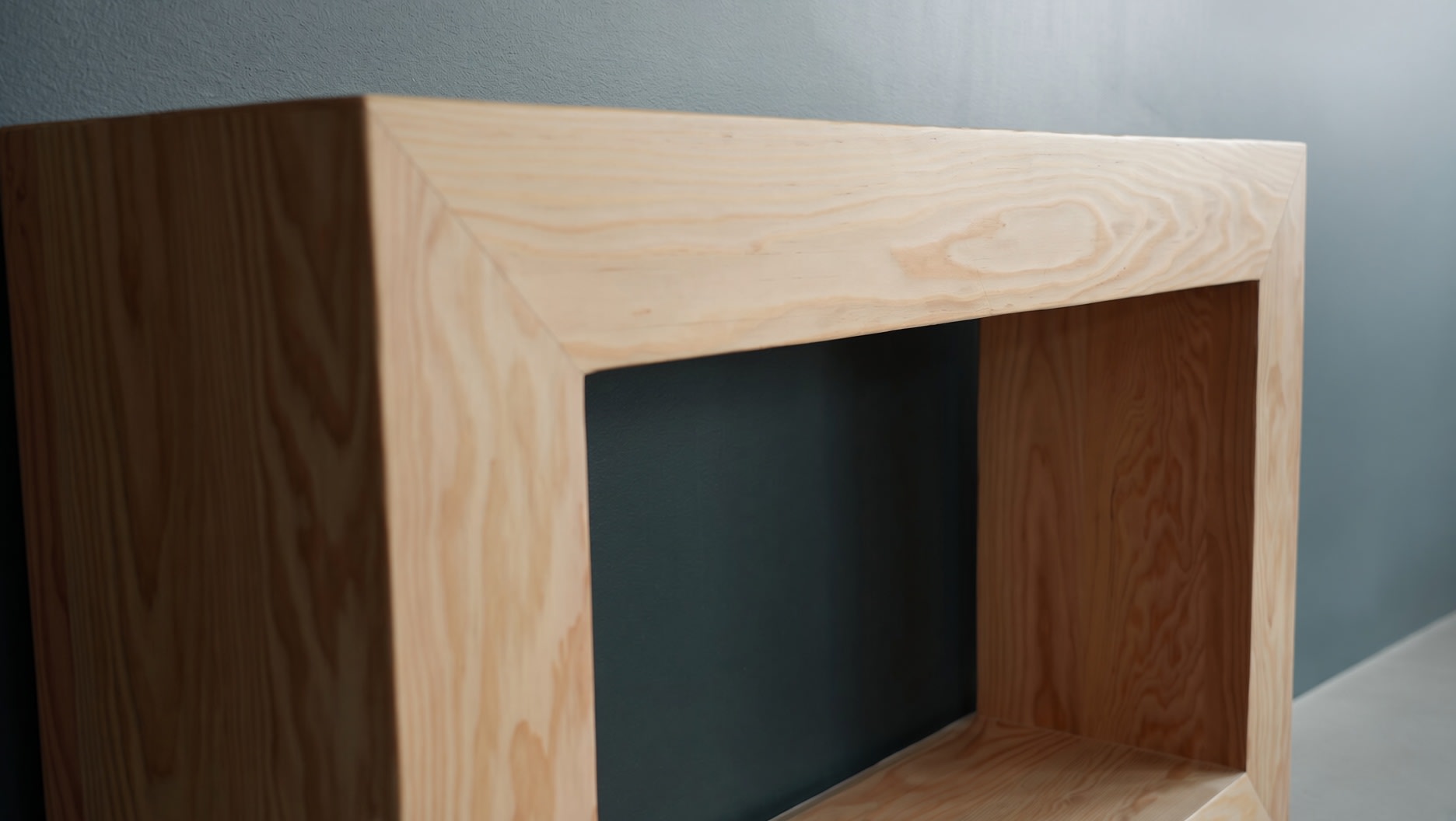 Douglas Fir Bridge Beam Table thumbnail 2