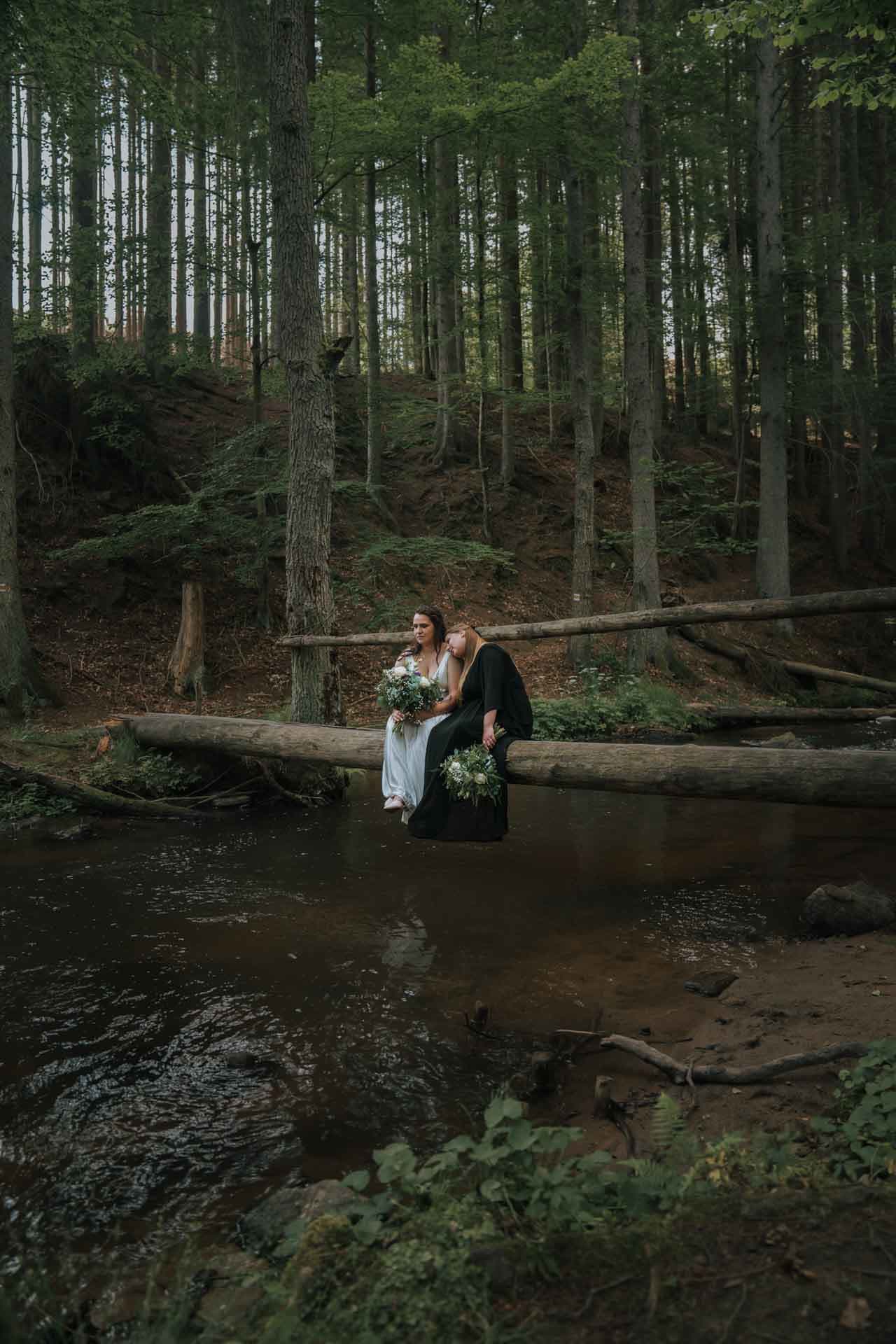 Svatební portréty novomanželů - Nelly & Kačka - Fara Mladé Bříště