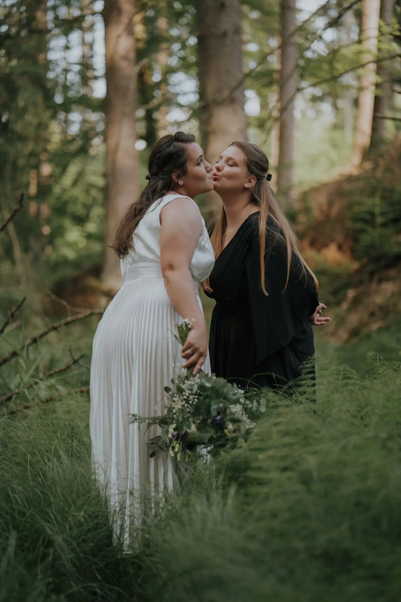 Svatební portréty novomanželů - Nelly & Kačka - Fara Mladé Bříště