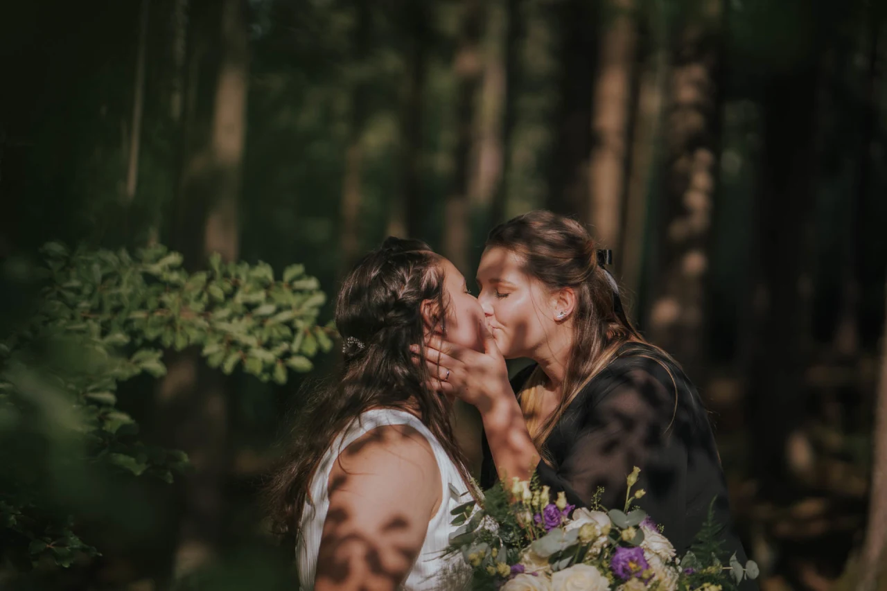 Svatební portréty novomanželů - Nelly & Kačka - Fara Mladé Bříště