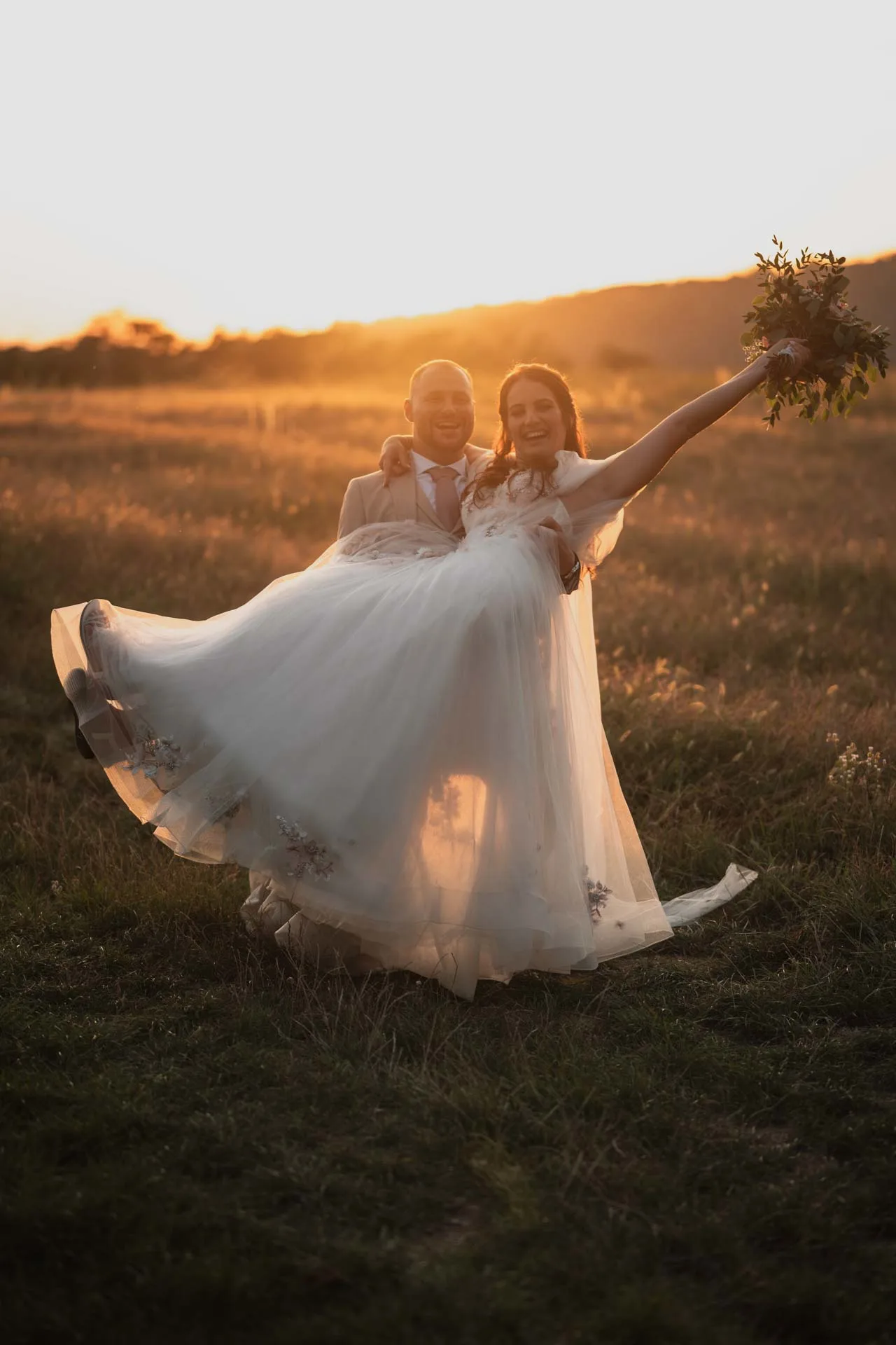 Svatební portréty novomanželů - Kamila & Pavel - Stodola v Meruňkovém sadu