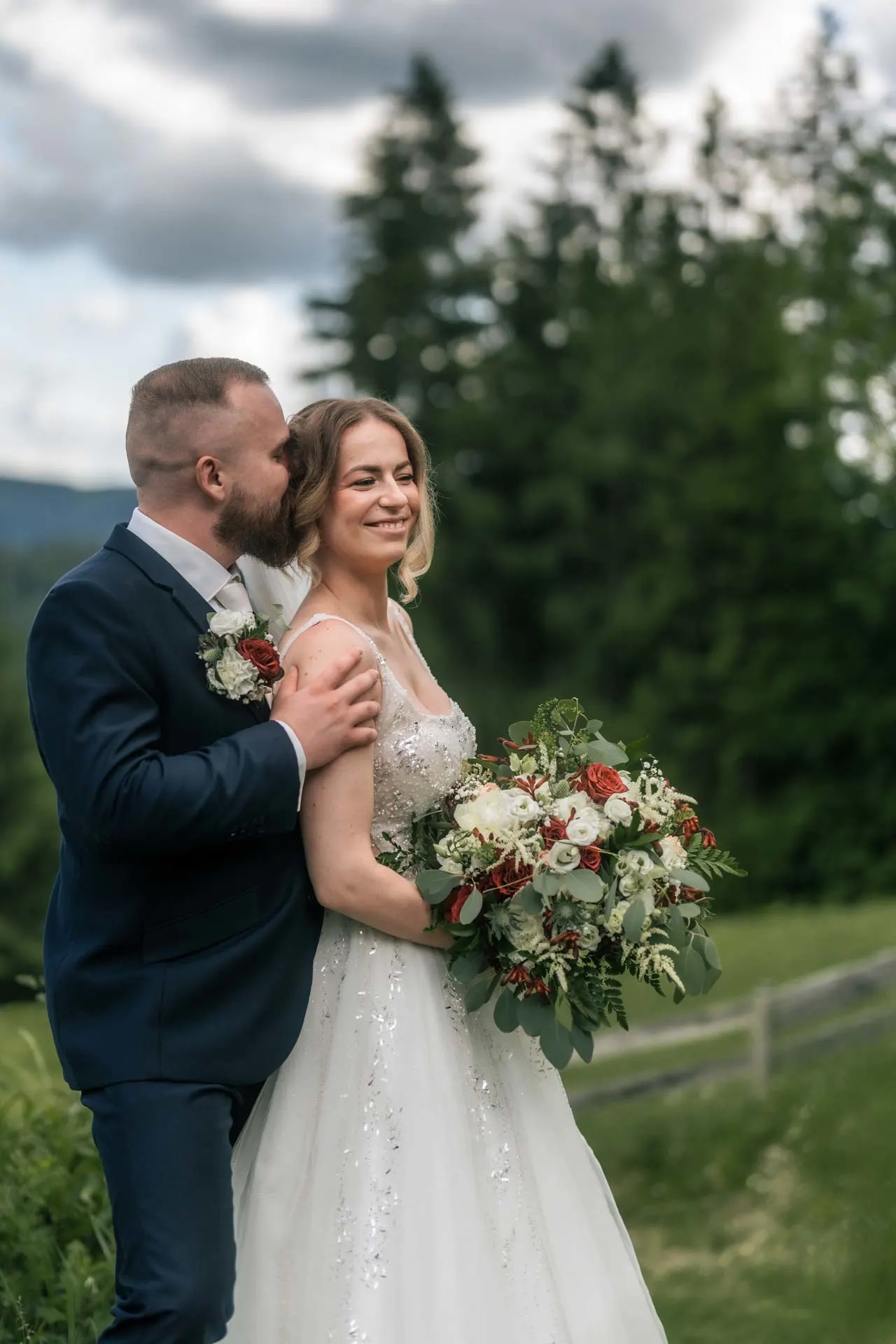 Svatební portréty novomanželů - Adéla & Vojtěch - Hotel Martiňák, Horní Bečva