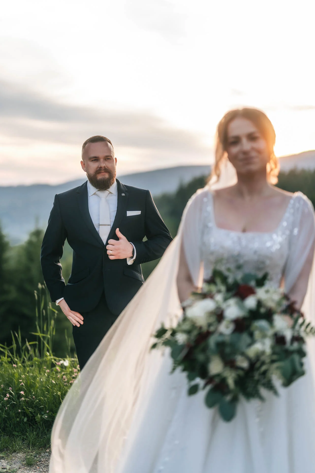 Svatební portréty novomanželů - Adéla & Vojtěch - Hotel Martiňák, Horní Bečva