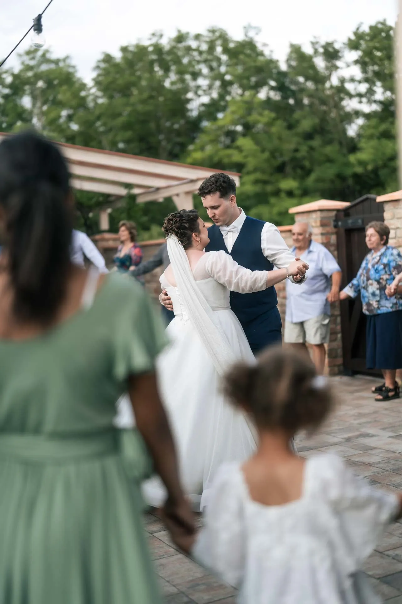 Svatební fotografie - Eliška & Franta - V Zahradě, Dolenice