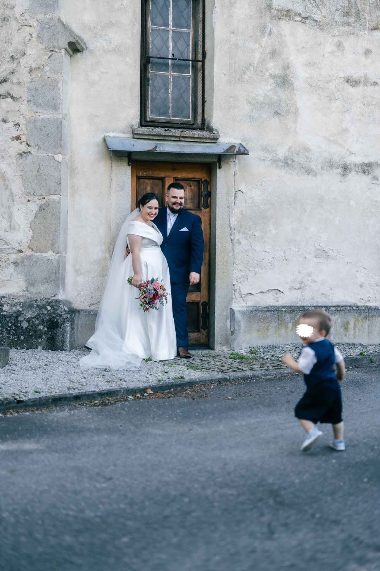 Svatební portréty novomanželů - Roman & Terka - Farský Dvůr, Stráž nad Nežárkou