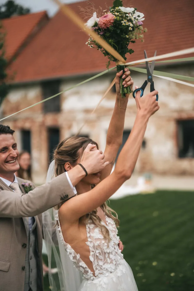 Cena svatebního fotografa: Za co vlastně platíte? (Není to jen za cvakání)