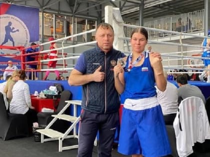 Спортсменки из Таганрога завоевали путёвки на первенство России по боксу