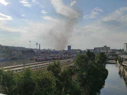 В локомотивном депо Ростова произошёл пожар