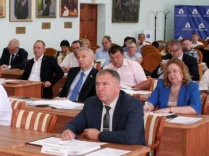 В Ростовской области депутата-коммуниста лишили мандата из-за акций Tesla