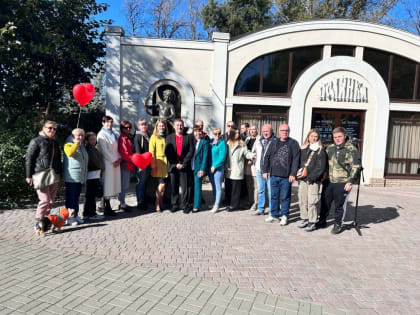 В сквере «Авиаторов» открыли малую архитектурную форму «Кузница семейного счастья»