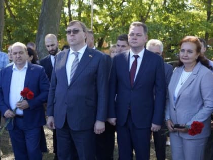 Александр Ищенко: «В Таганроге установили памятник героям антифашистского подполья Турубаровым»