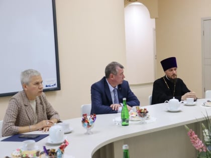 Роман Волошин провел встречу с родными тех ребят, которые при выполнении боевой задачи погибли в ходе СВО