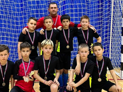Команда ФК «Мастер» г.Шахты стала серебряным призером областного турнира по мини-футболу