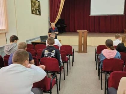 Шахтинские полицейские рассказали школьникам о вреде наркотиков
