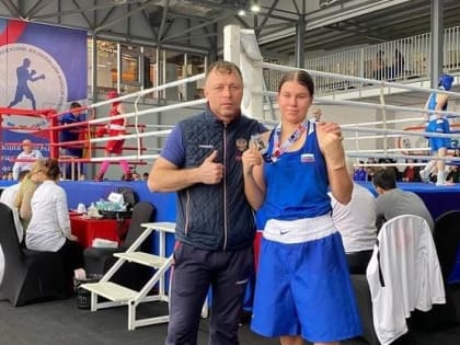 Таганрогские спортсменки успешно выступили на первенстве ЮФО по боксу