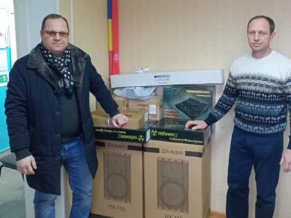 Находящийся в зоне СВО медик из Ростова помогает в благоустройстве учреждений образования и культуры Мартыновского района