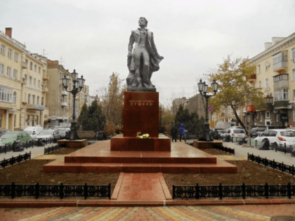 Власти Ростова опять отложили благоустройство улицы Пушкинской