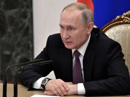 Владимир Путин провел совещание в командном пункте СВО в Ростове