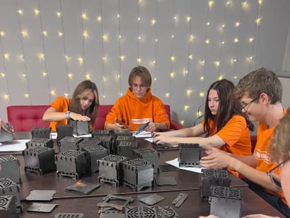 Батайчане продолжают поддерживать участников СВО