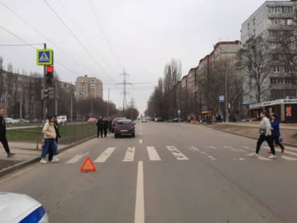 В Ростове легковушка сбила восьмилетнюю девочку