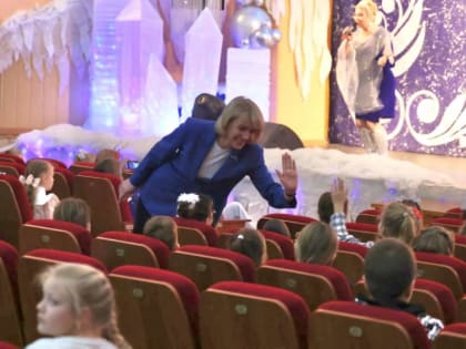 В Таганроге дан старт новогодним представлениям для детей