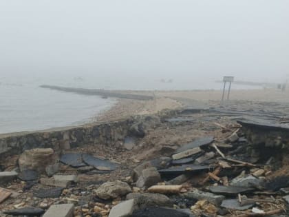 В Таганроге решают, каким будет спуск к Центральному пляжу