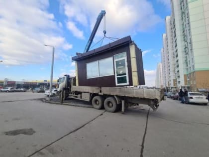 Логвиненко отрекомендовал нового главу Ленинского района как эффективного борца с незаконными ларьками