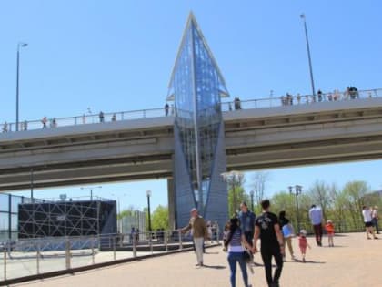 Власти Ростова пообещали, что лифты на Ворошиловском мосту будут работать все майские праздники