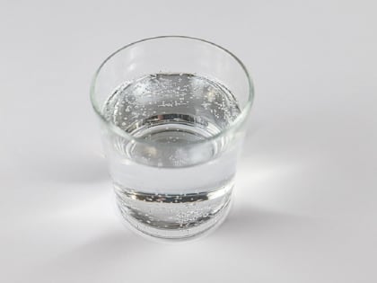 Без бумаги и пластика: в России ввели электронный полис ОМС