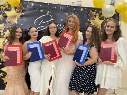 Вручение дипломов выпускникам 2024 года на факультет психологии и социальной педагогики