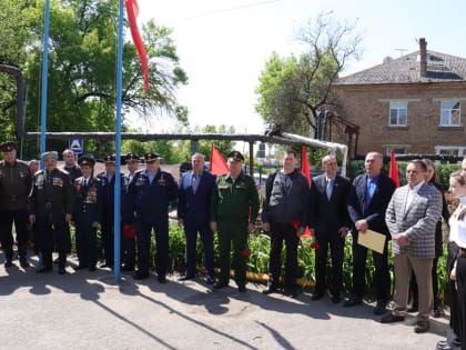 В Шахтах открыли мемориальную доску памяти Сергея Позднякова