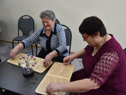 Красная лента в честь доброго события