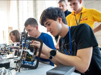 Под Таганрогом команды соревновались в управлении беспилотниками