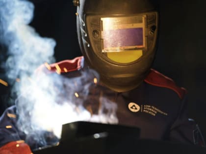 Шесть суток в Волгодонске «варили» огромный парогенератор для Китая