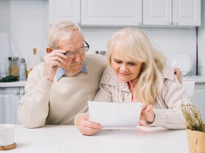 Как увеличить пенсию: рассчитываем страховой стаж