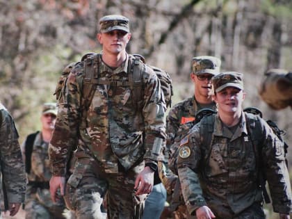 НАТО готовится разместить войска вдоль восточных границ альянса