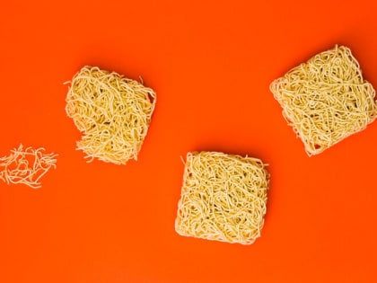 Диетолог объяснила, как влияет на здоровье лапша быстрого приготовления
