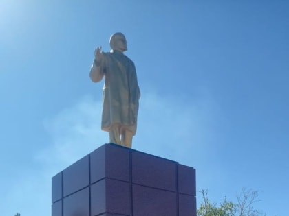 В Миллерово памятник Ленину преобразился ко Дню города
