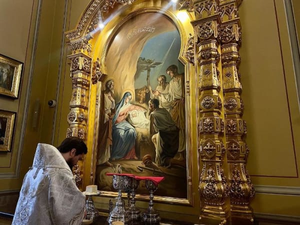 В Неделю по Богоявлении епископ Артемий совершил Божественную литургию в Ростовском кафедральном соборе