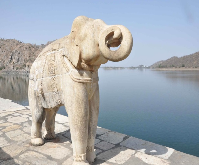 Jaisamand Lake