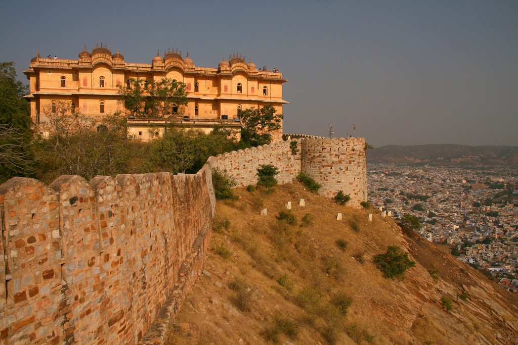 <p>Nahargarh Fort</p>