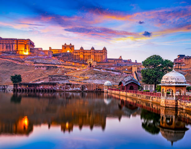 <p>Jaigarh Fort</p>