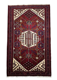 Qashqai Burgundy Medallion