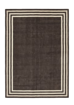 Tibetan Minimalist Charcoal