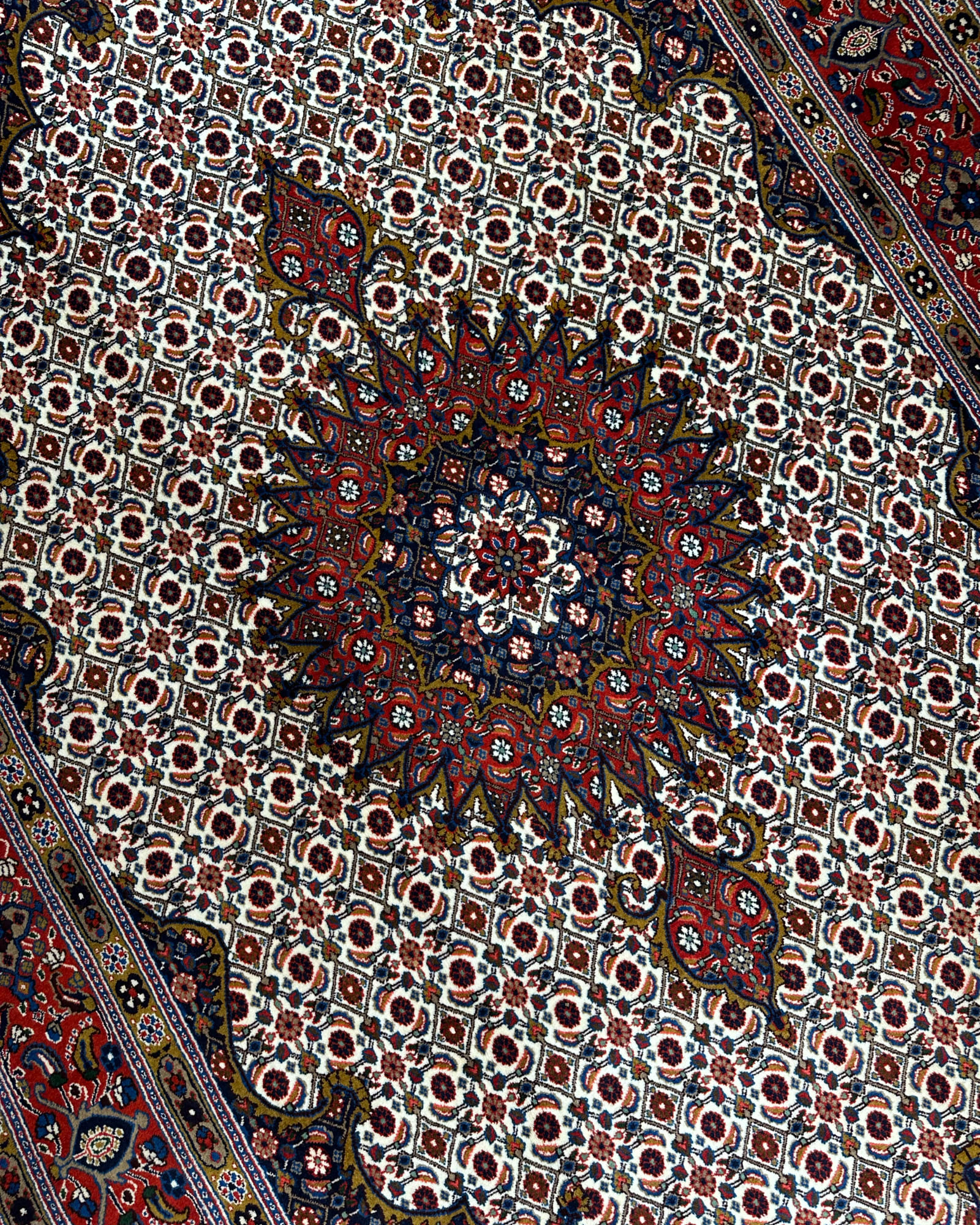 Bidjar Mahi Moud, Bidjar persian rug, in ivory, Wool, 213x305 cm, Nasim Carpets Malaysia — view 2