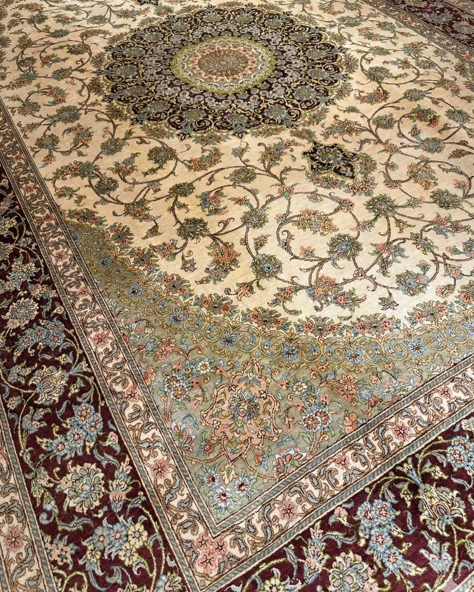 Qum Silk Ivory Medallion, Qum persian rug, in ivory, Pure Silk, 213x305 cm, Nasim Carpets Malaysia — view 3