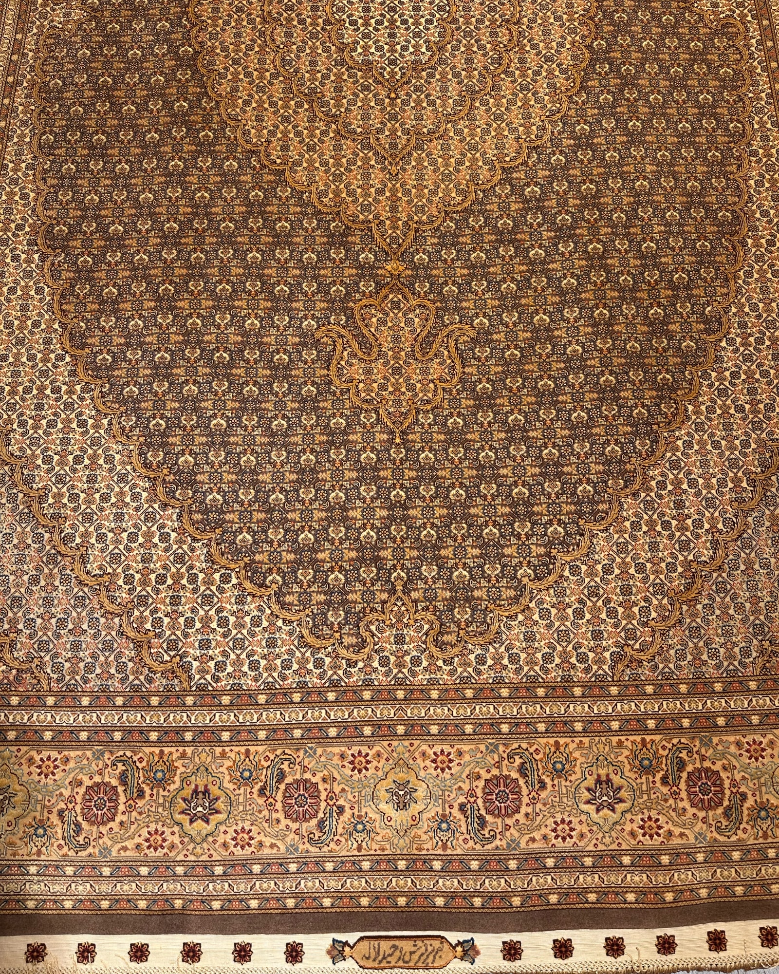 Tabriz Mahi Medallion, Tabriz persian rug, in brown, Silk & Wool, 213x305 cm, Nasim Carpets Malaysia — view 3